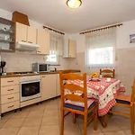 Jaksa 181 Gasthof Pula