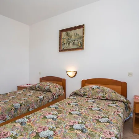 Πανσιόν Jaksa 3*
