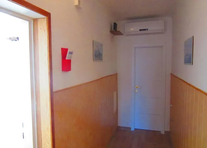 Guest house Jaksa 181 3*